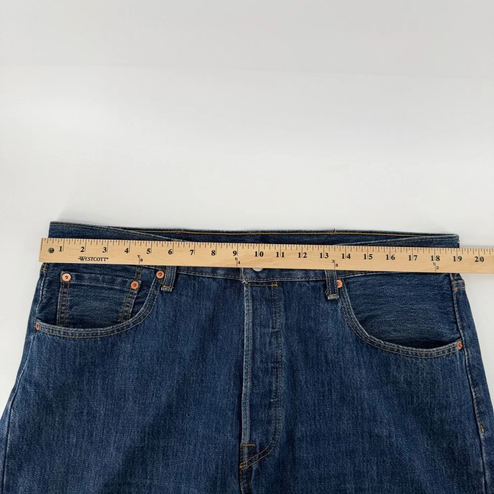 Levi's 501 Original Fit Jeans Mens 38x32 Blue Medium Wash Button Fly Straight